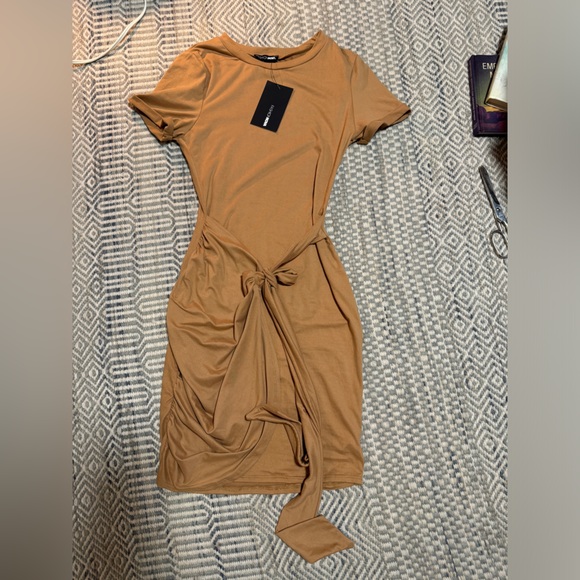 Women’s Addicted To Ya Mini Dress - Camel size small Fashion Nova - Picture 3 of 13